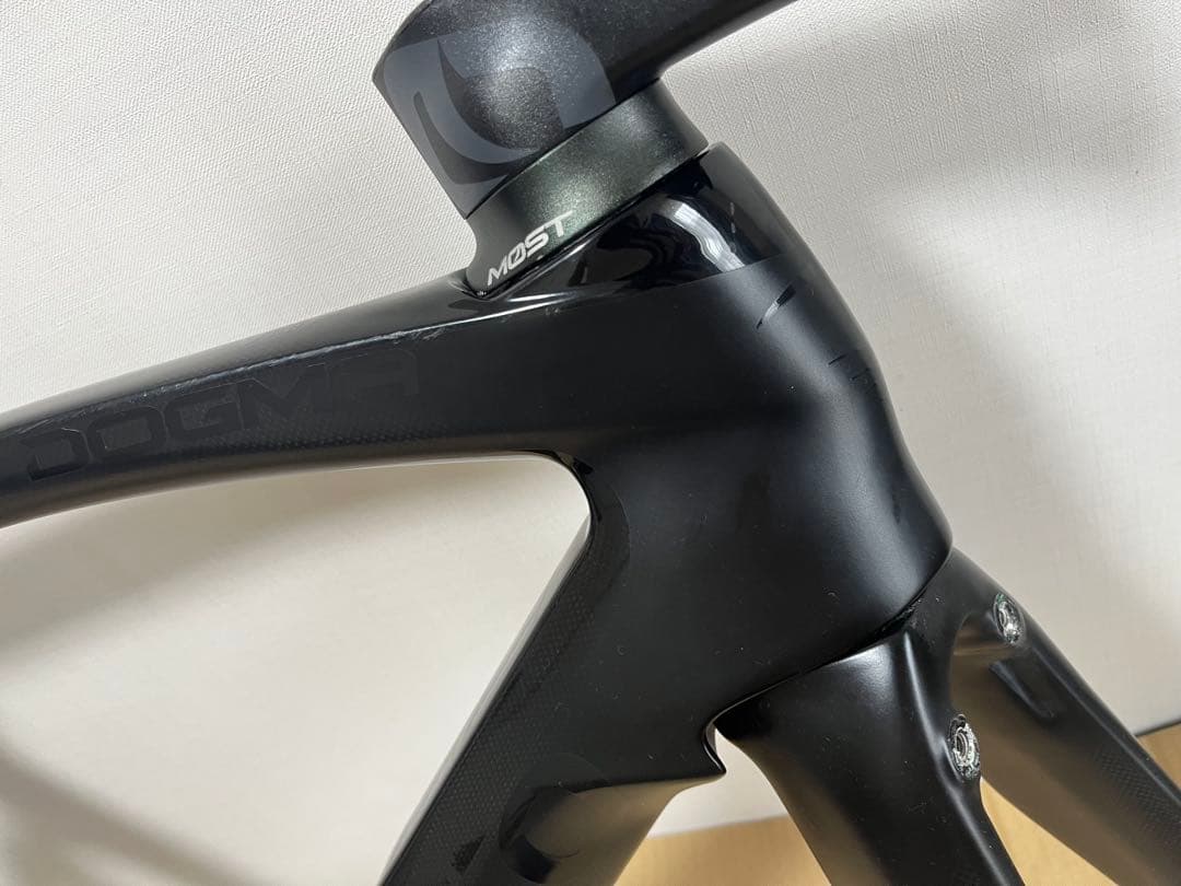 PINARELLO ピナレロ DOGMA F12 カーボン　フレーム　ドグマ