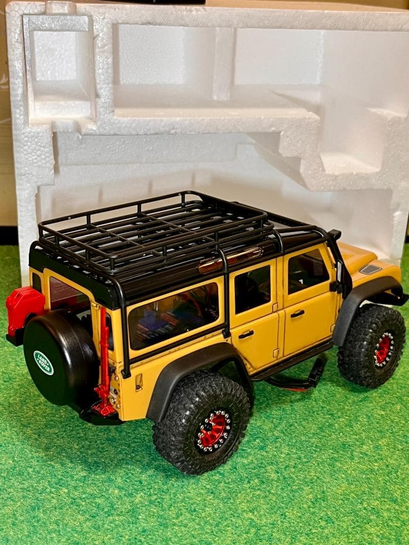 【トラクサス　TRX4M 1/18 ディフェンダー 中古品】◆匿名・翌日配送！