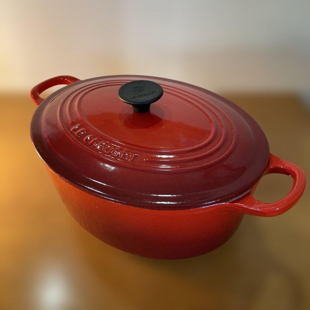 ル・クルーゼ ２５ オーバル