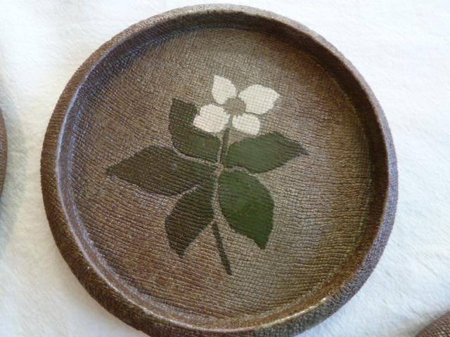 【新品】直径約13cm 小皿 花文皿 　5枚　手書き