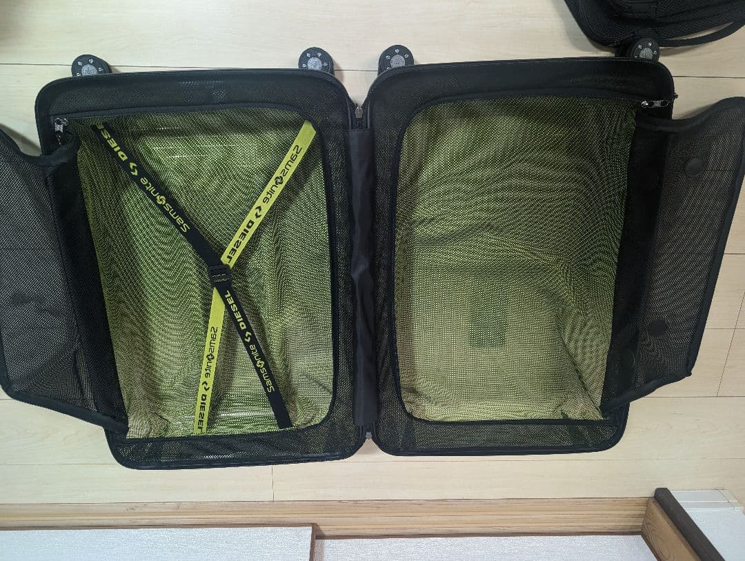 限定品　Samsonite✖DIESEL　スーツケース　Spinner 69