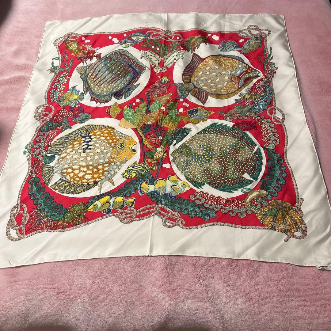 エルメス スカーフ　カレ　深海