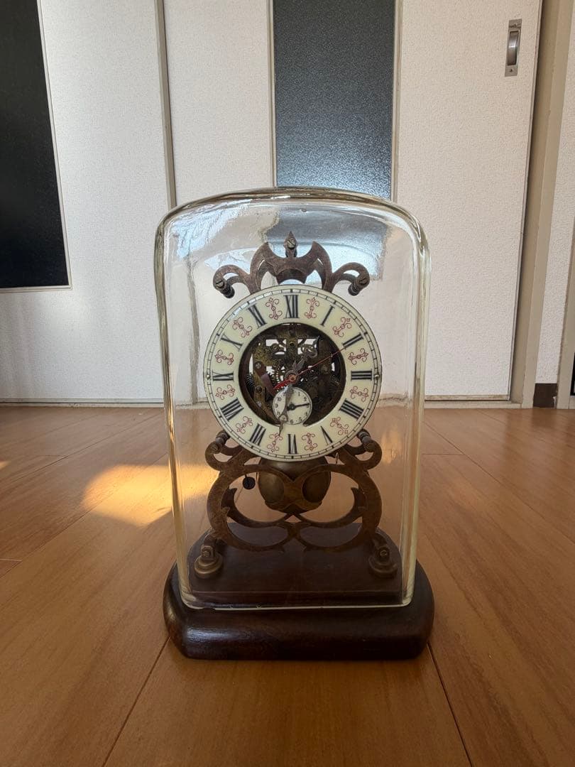 ガラスケース付き置時計 ローマ数字