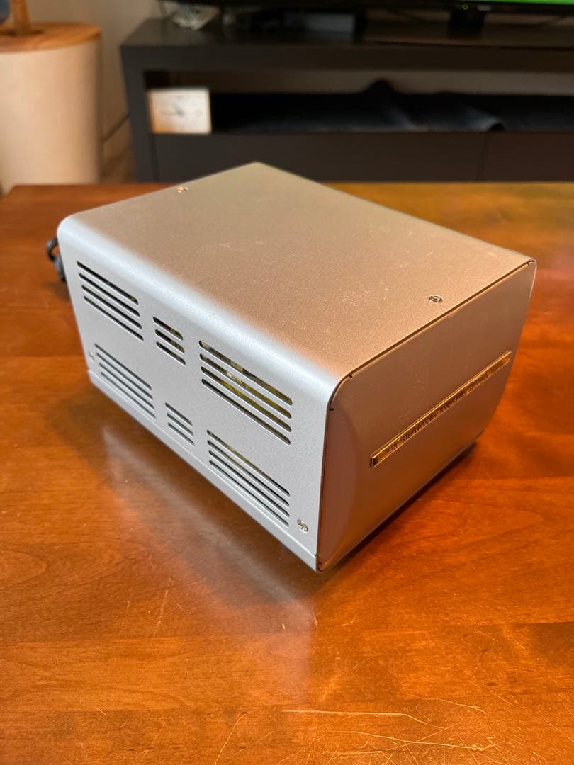 カシムラ　TT-20 変圧器 100V/230V 1500VA