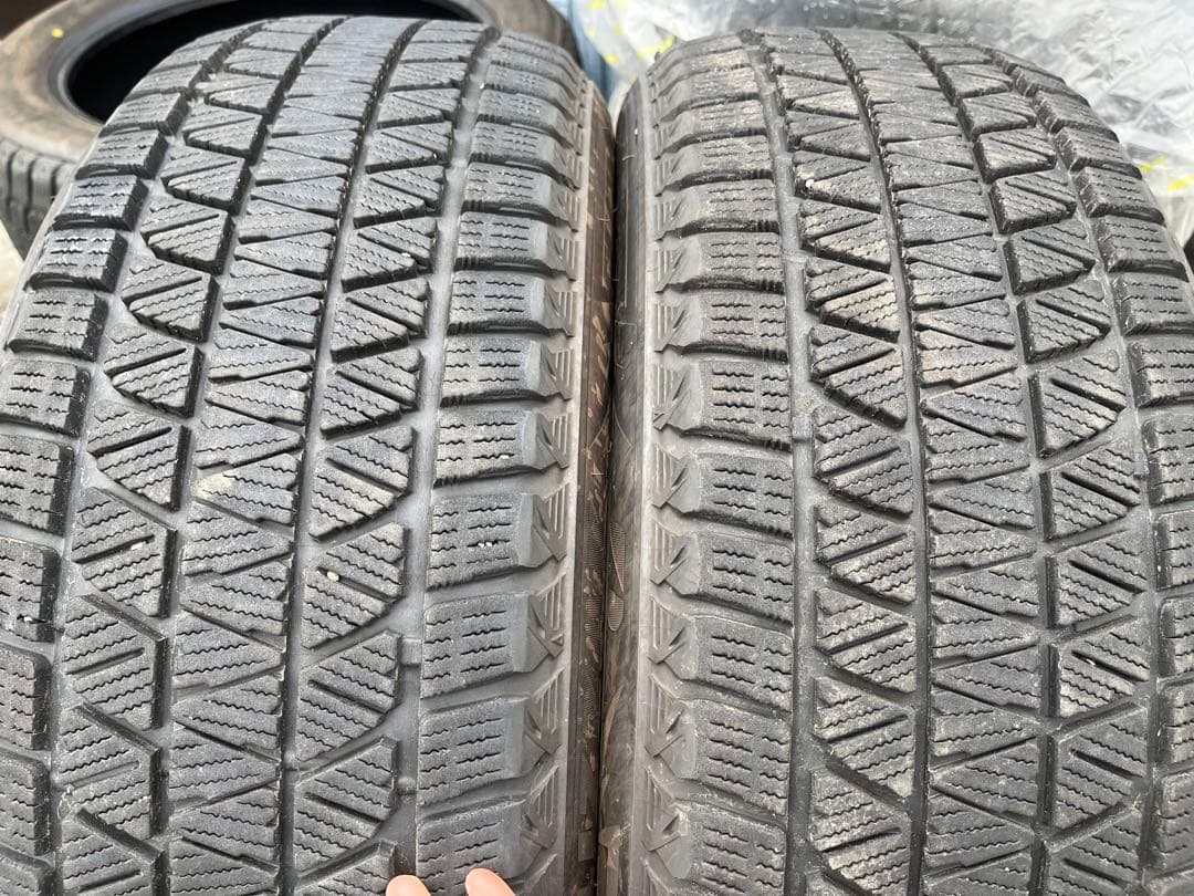 最終値下げ235/55/20 ブリヂストンDM-V3 2022製造 スタッドレス