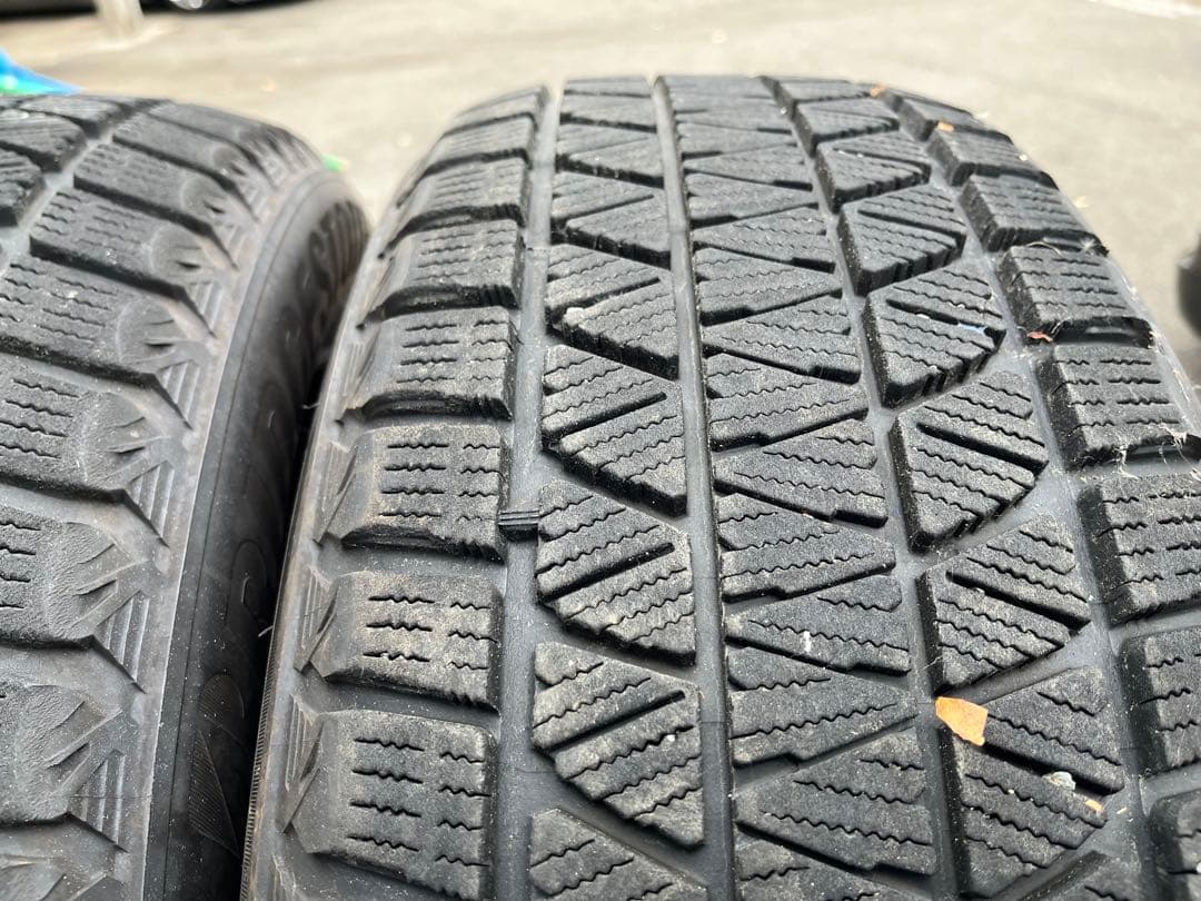 最終値下げ235/55/20 ブリヂストンDM-V3 2022製造 スタッドレス