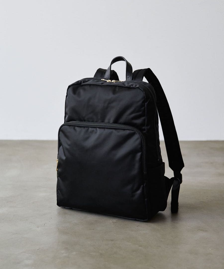 ほぼ未使用ラシットポケット多数A4&パソコン入るビジネスリュック