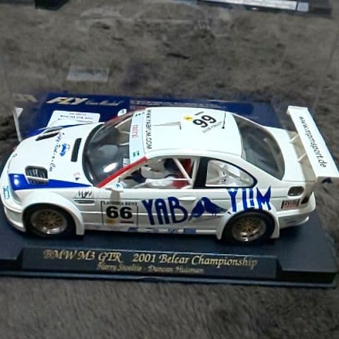 スロットカー３台