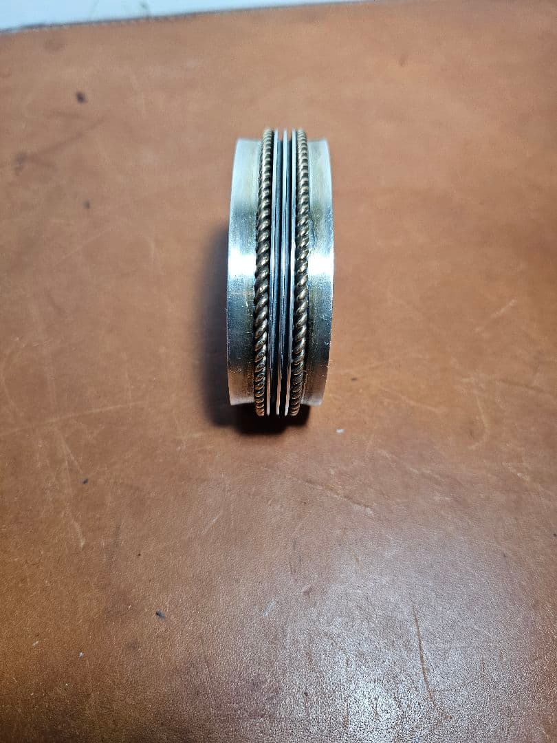 ゆ*う様 レア　TOM HAWK 2ライン12KGFツイストロープバングル　ナバ