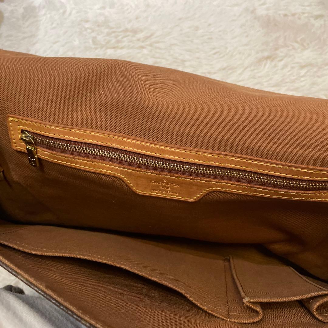 Louis Vuitton モノグラム メッセンジャーバッグ