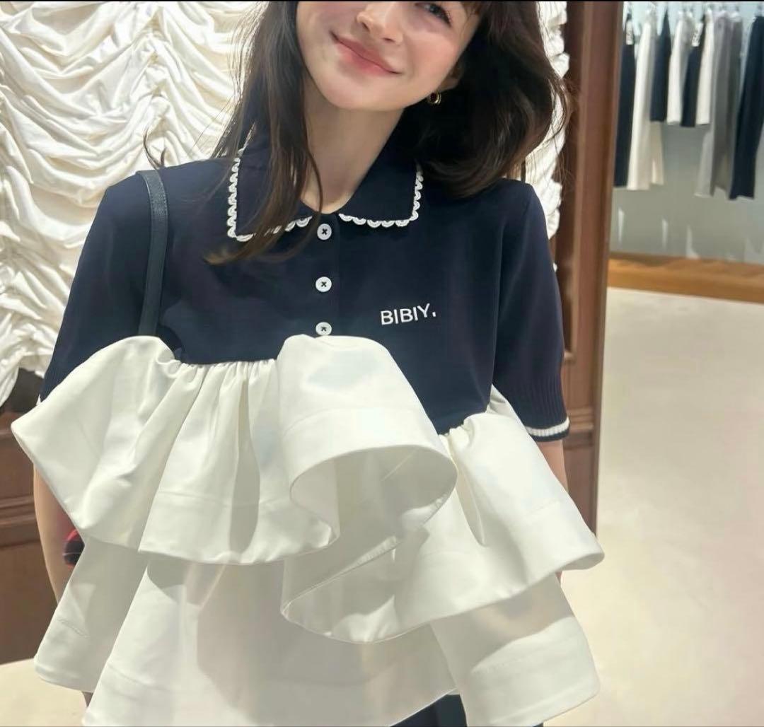 トップス Bibiy. ROSIE PEPURAMUTOP