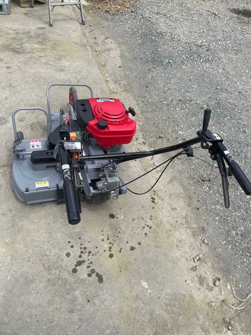 ハーフクンが購入しました、共立 自走式二面刈　畦草刈機 ウイングモア AZ660