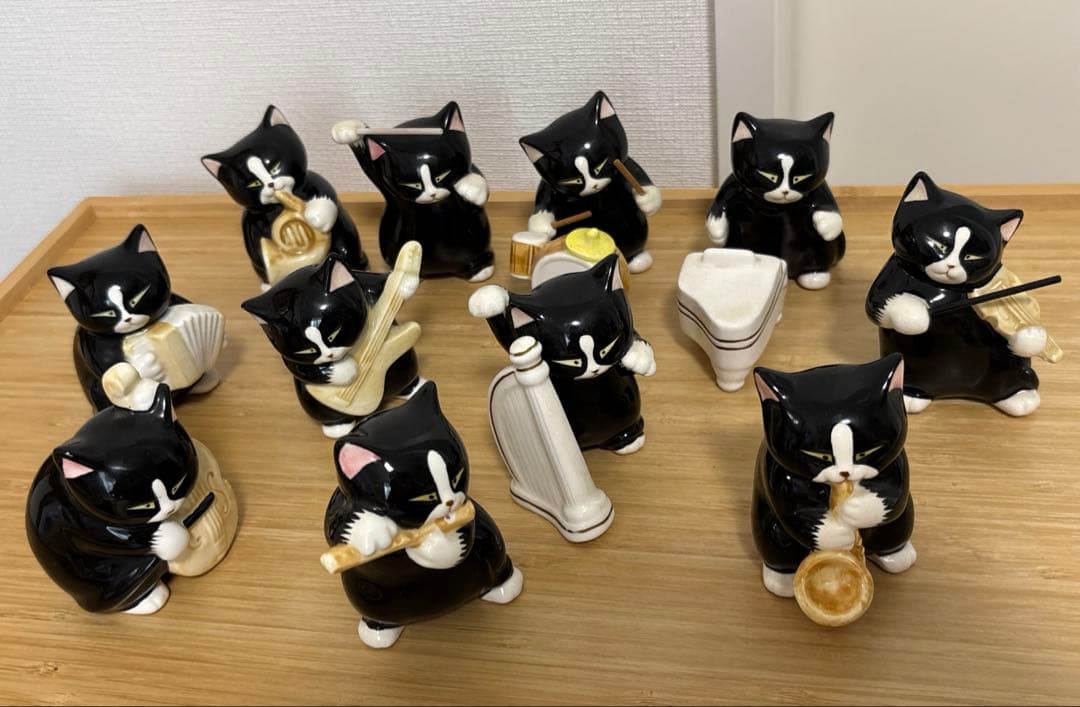 【瀬戸焼】黒猫オーケストラ11体セット　黒猫音楽隊　黒猫楽団