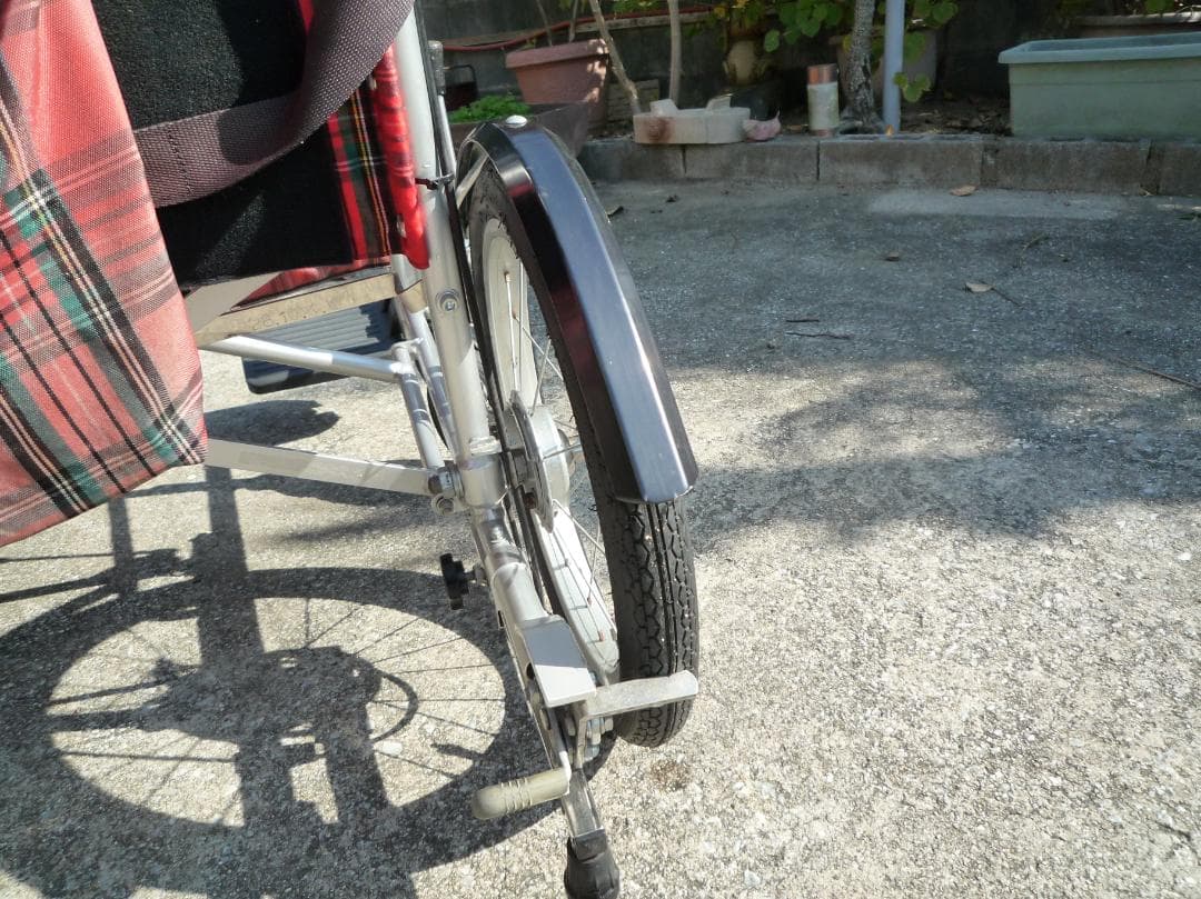 介助用車椅子 　幅広座面50cm　 希少品　 (送料無料)