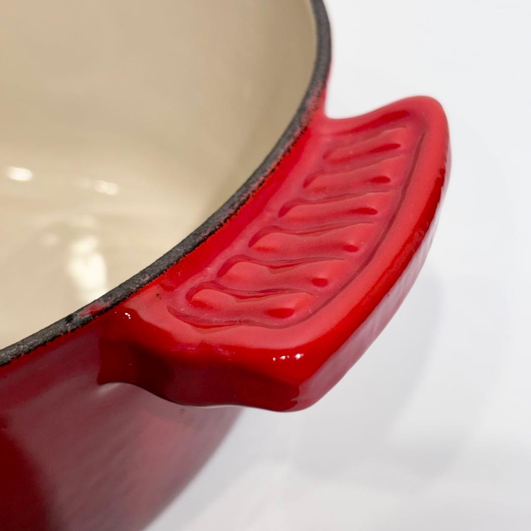 最終値下げ！新品・未使用品！LE CREUSET ハート型 両手鍋 レッド