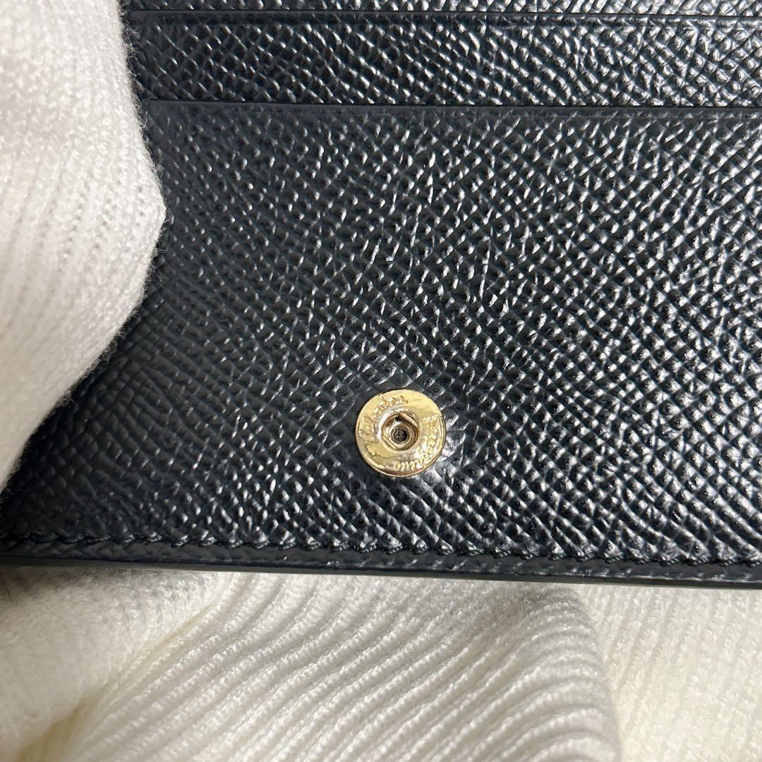 Salvatore Ferragamo ブラック二つ折り財布