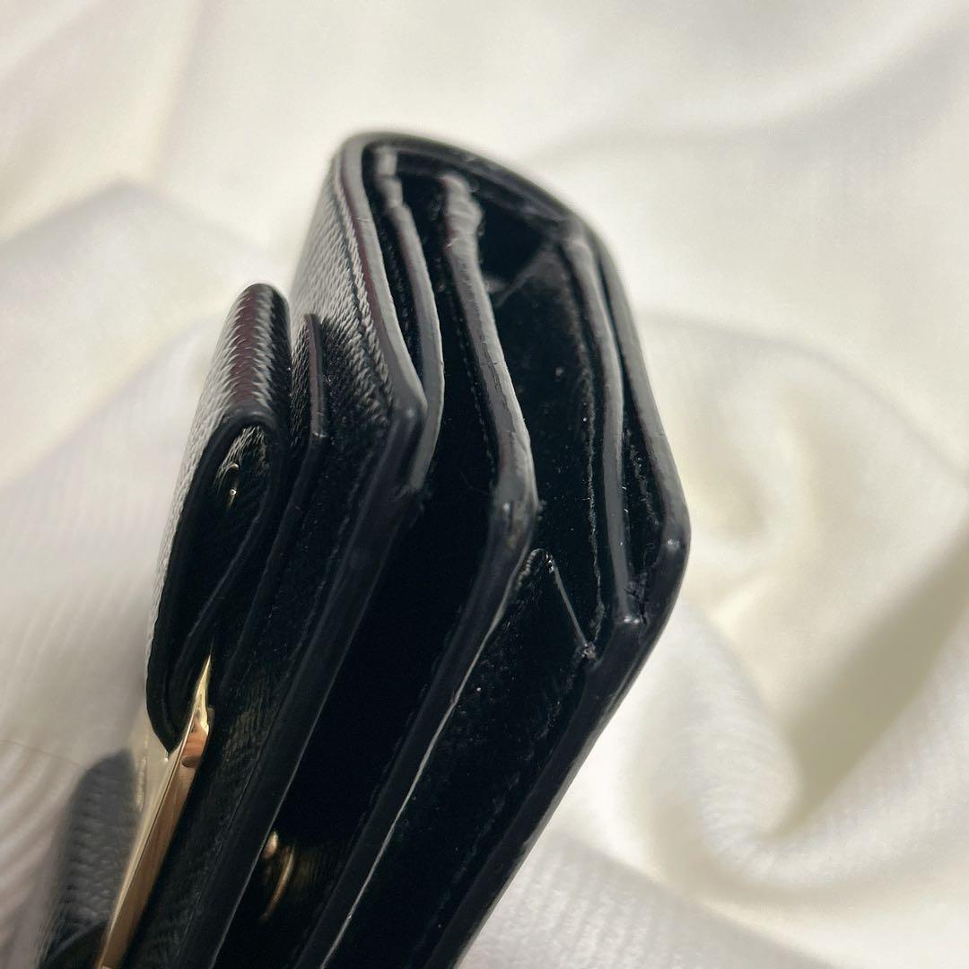 Salvatore Ferragamo ブラック二つ折り財布