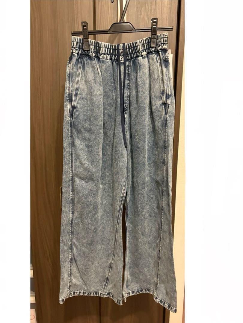 ＜Adam et Rope＞ライトデニムイージーパンツ