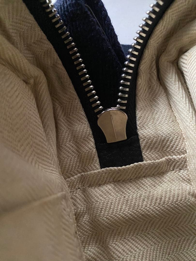 ロエベ ミリタリーバッグ ショルダーバッグ アナグラム ネイビー