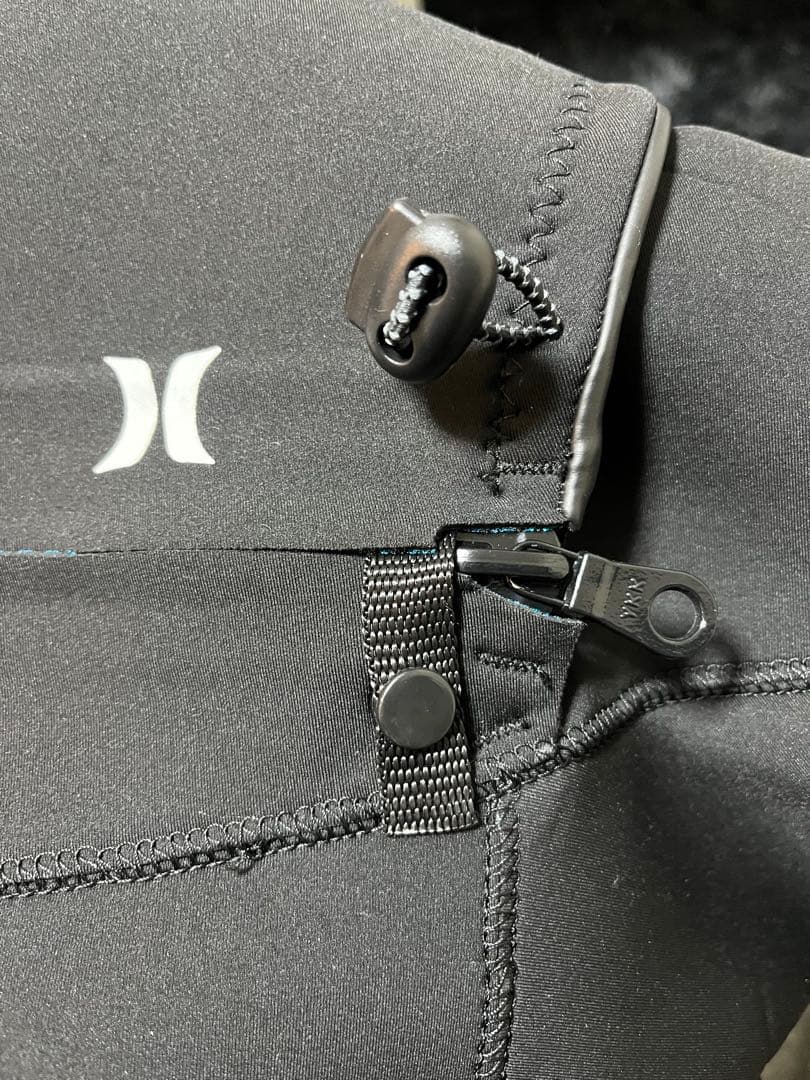 【最終値下げ】Hurley 半袖長ズボンウェットスーツ ブラック