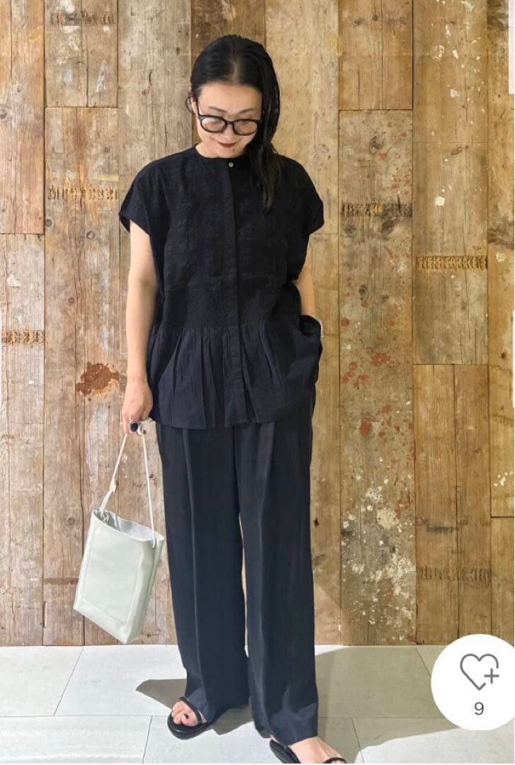 新品タグ付き　かぐれ　フロント刺繍フレンチブラウス　NAVY