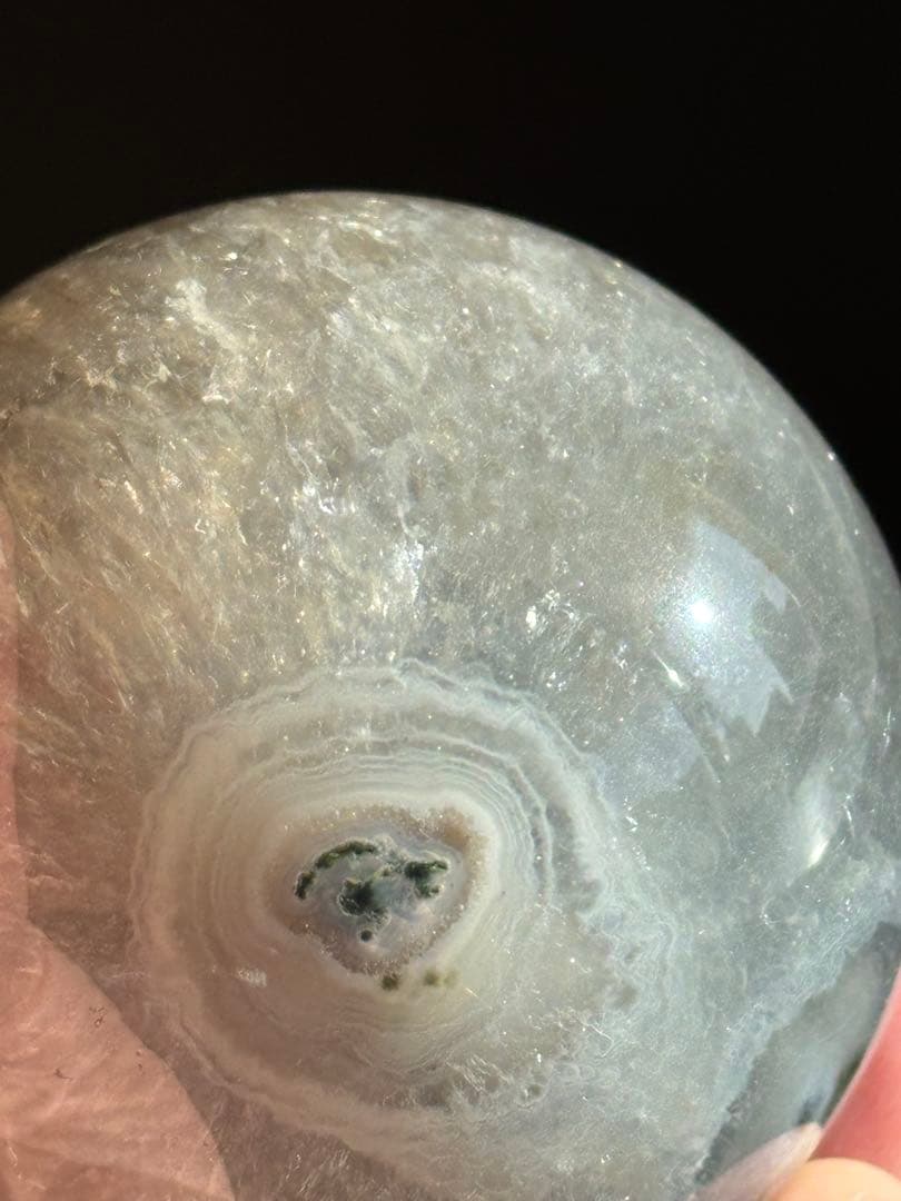 ブラジル産　プラシオライト　瑪瑙共生　グリーンアメジスト　スフィア4.72cm