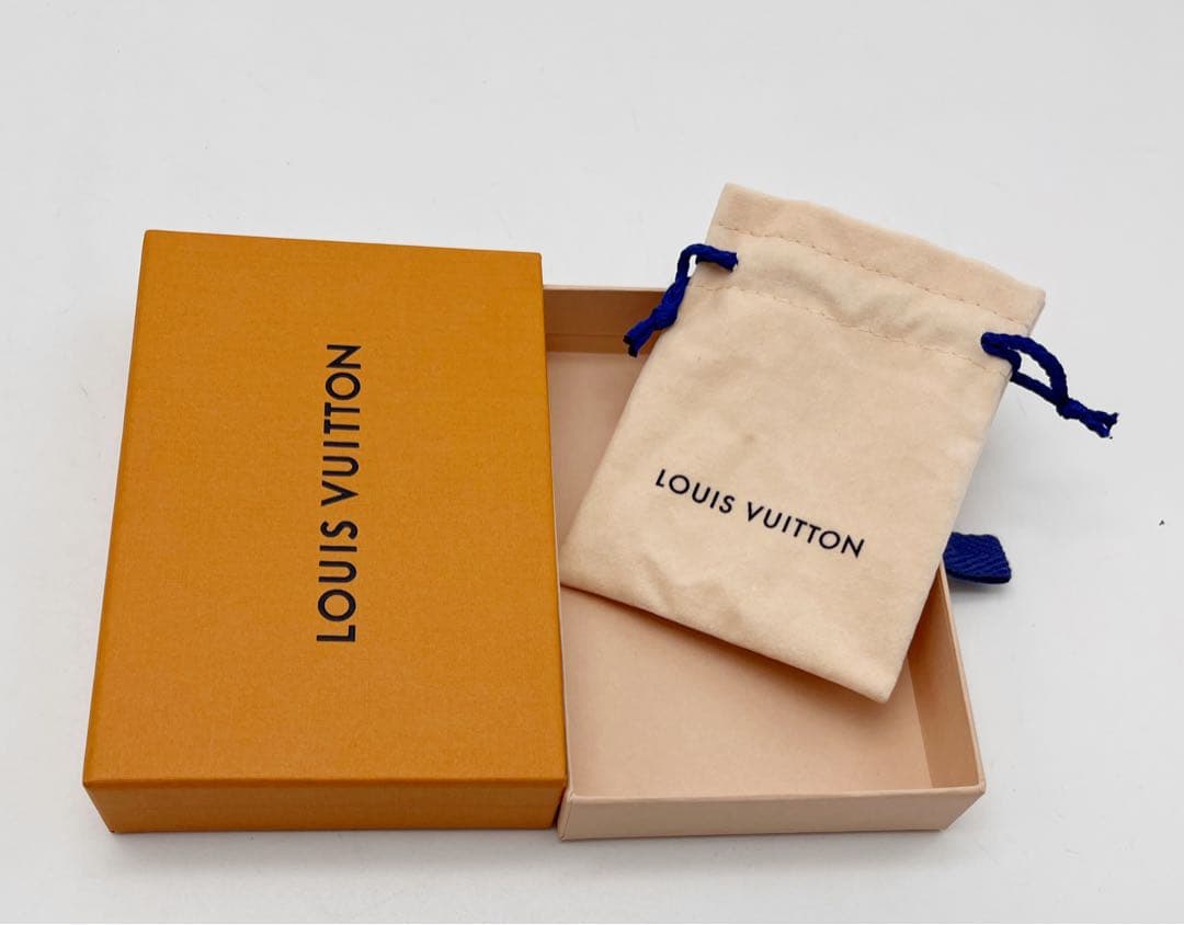 ルイヴィトン ポルトクレ ブルーミングフラワー モノグラム　花　キーホルダー