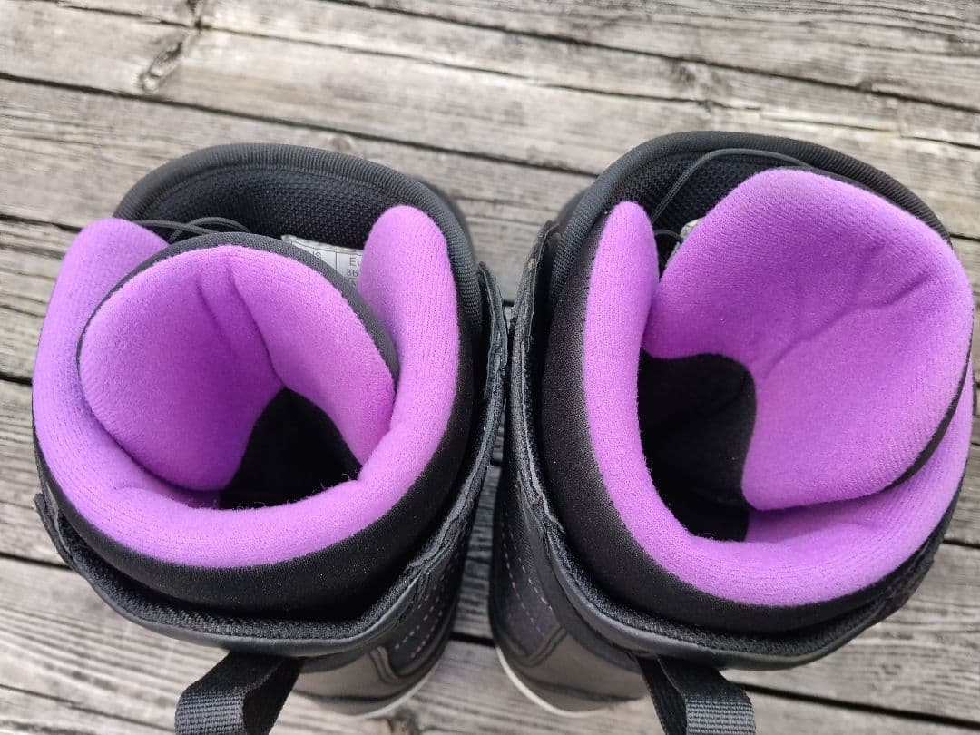 ジュニアスノーボード3点セット SPOON 135 ビン BOAブーツ 23.5