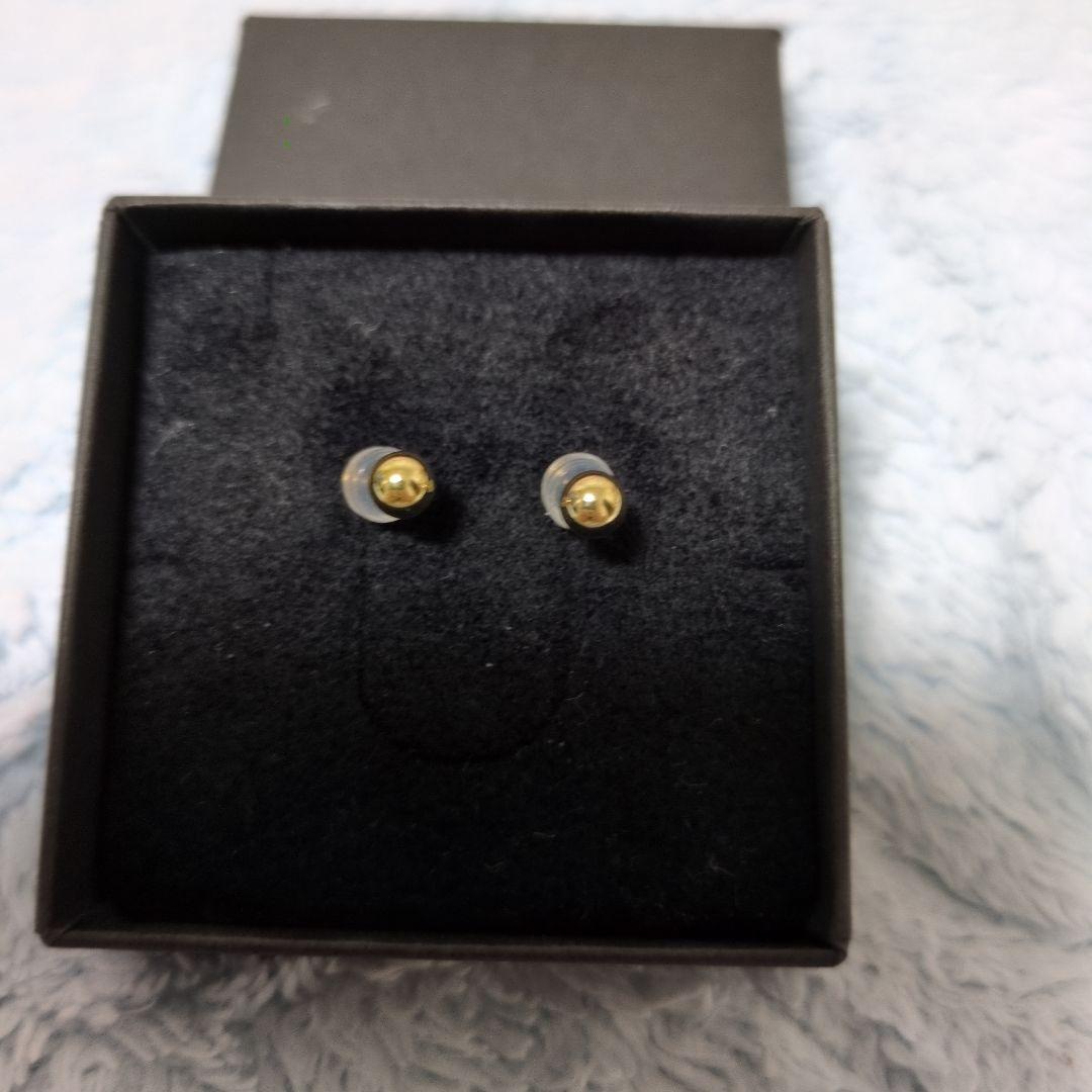 Takashimaya K１８ ボールピアス