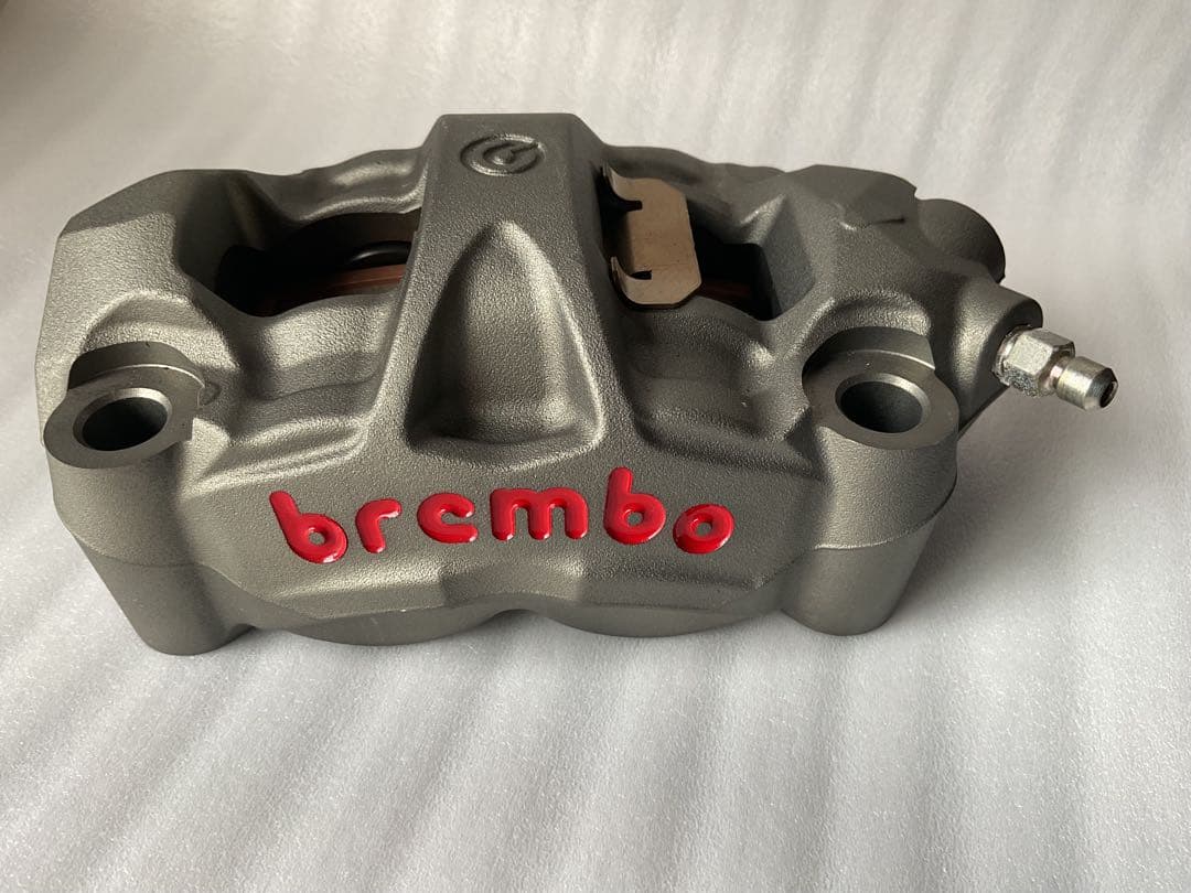 m*i様 カワサキ純正ブレンボキャリパー未使用品　ZX14R、ニンジャＨ２、１０