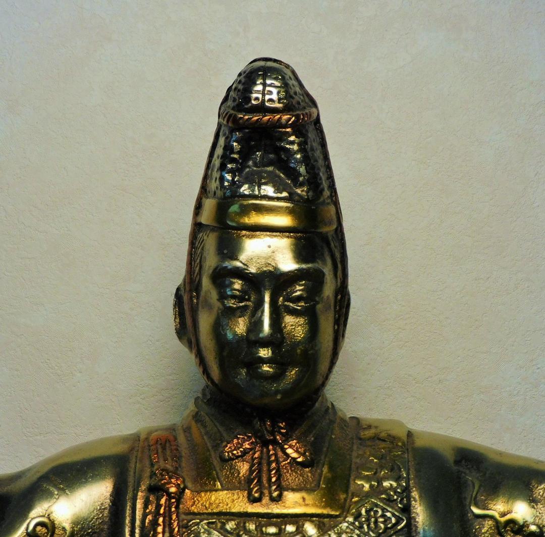 『翁』、高岡銅器製 風格有るサイズ感です。