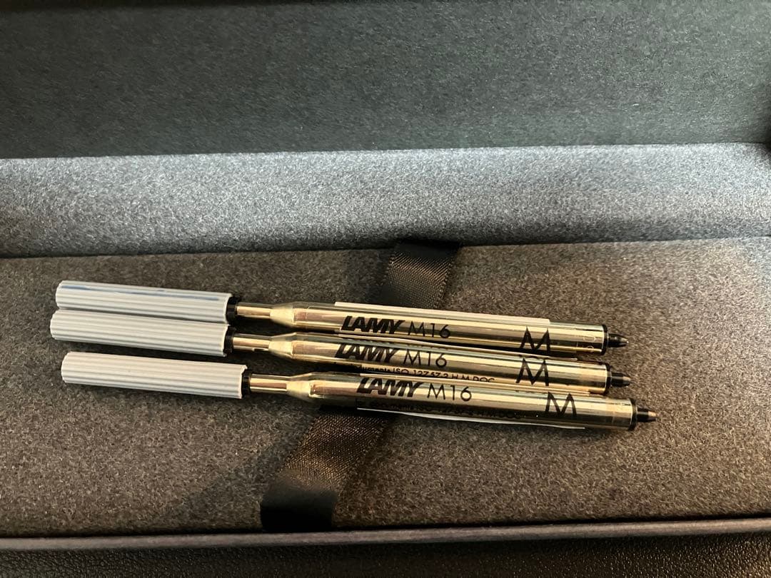 セーラー万年筆 プロフィット ブラックラスターM中字　LAMY2000