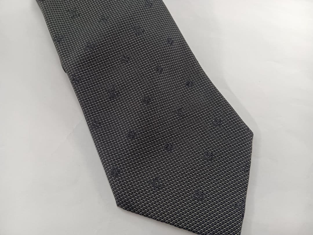490 LOUISVUITTON ヴィトン グレー モノグラム ネクタイ