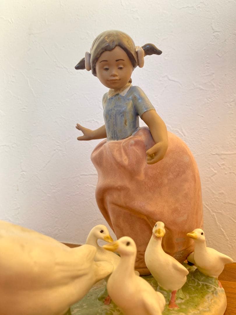 レア　リヤドロ No.2306 HURRY NOW 陶器人形　フィギュリン