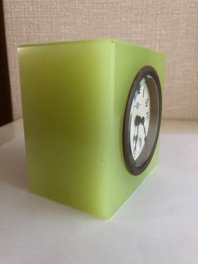 精工舎　ウランガラス置き時計　アンティーク　レトロ　骨董品　置き時計