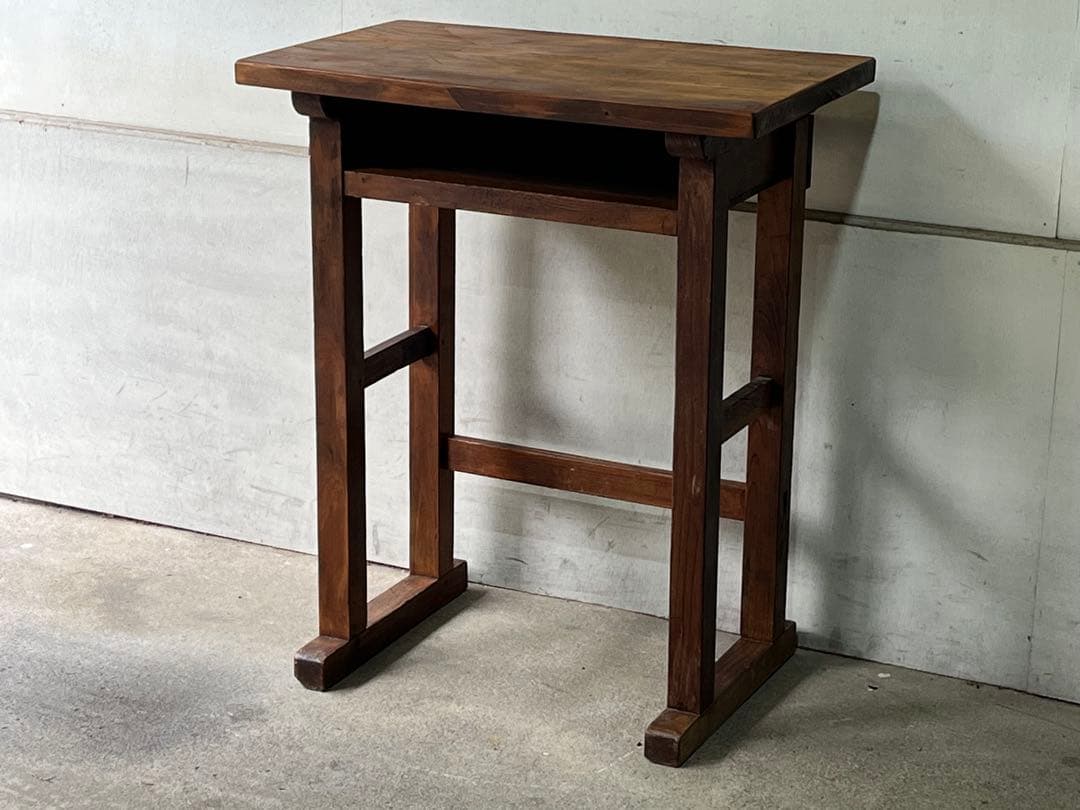 古い学校の木製机 昭和レトロ一枚板デスク 学習机 テーブル