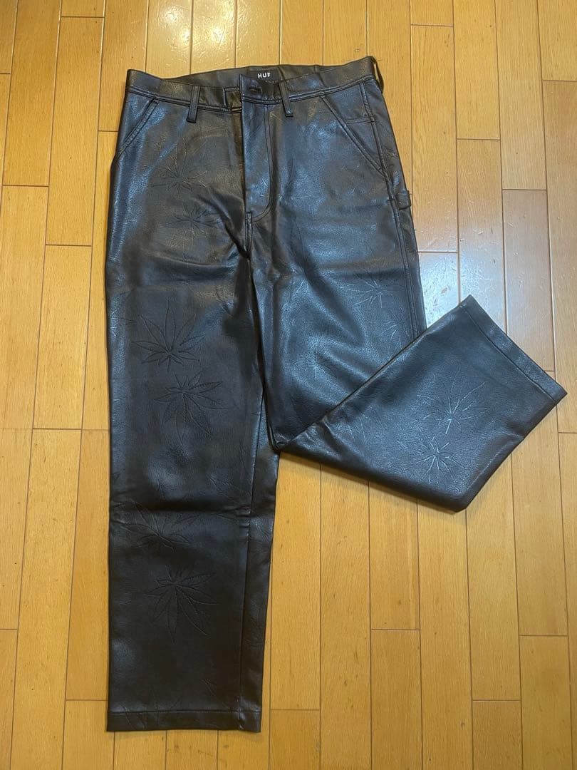 【美品】HUF メンズパンツ フェイクレザー