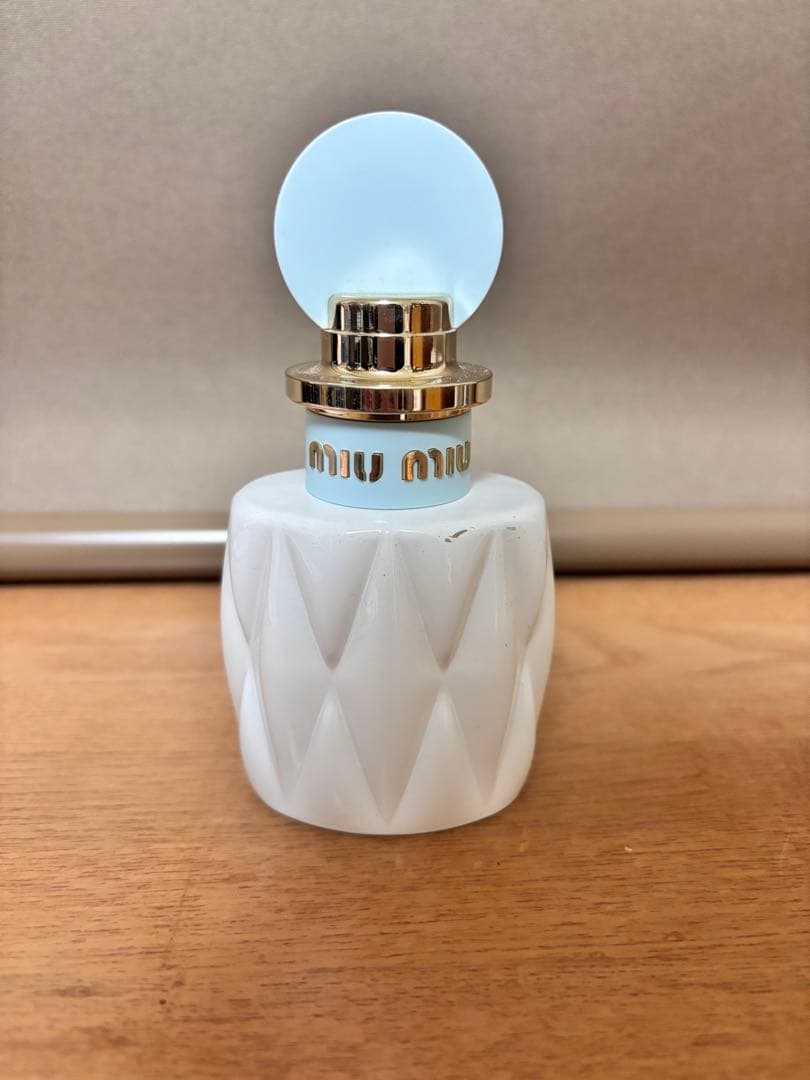 miu miu 香水専用様