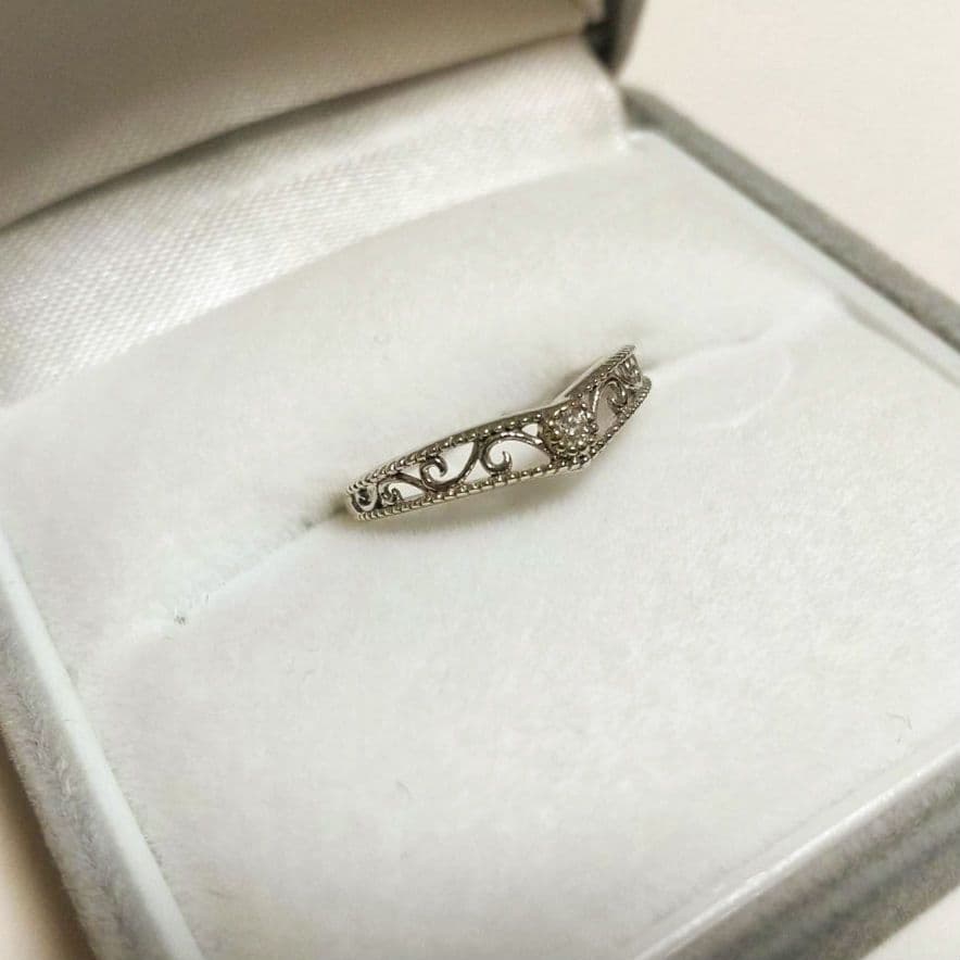 【JEWELRY TSUTSUMI】K10 WG ダイヤモンドピンキーリング