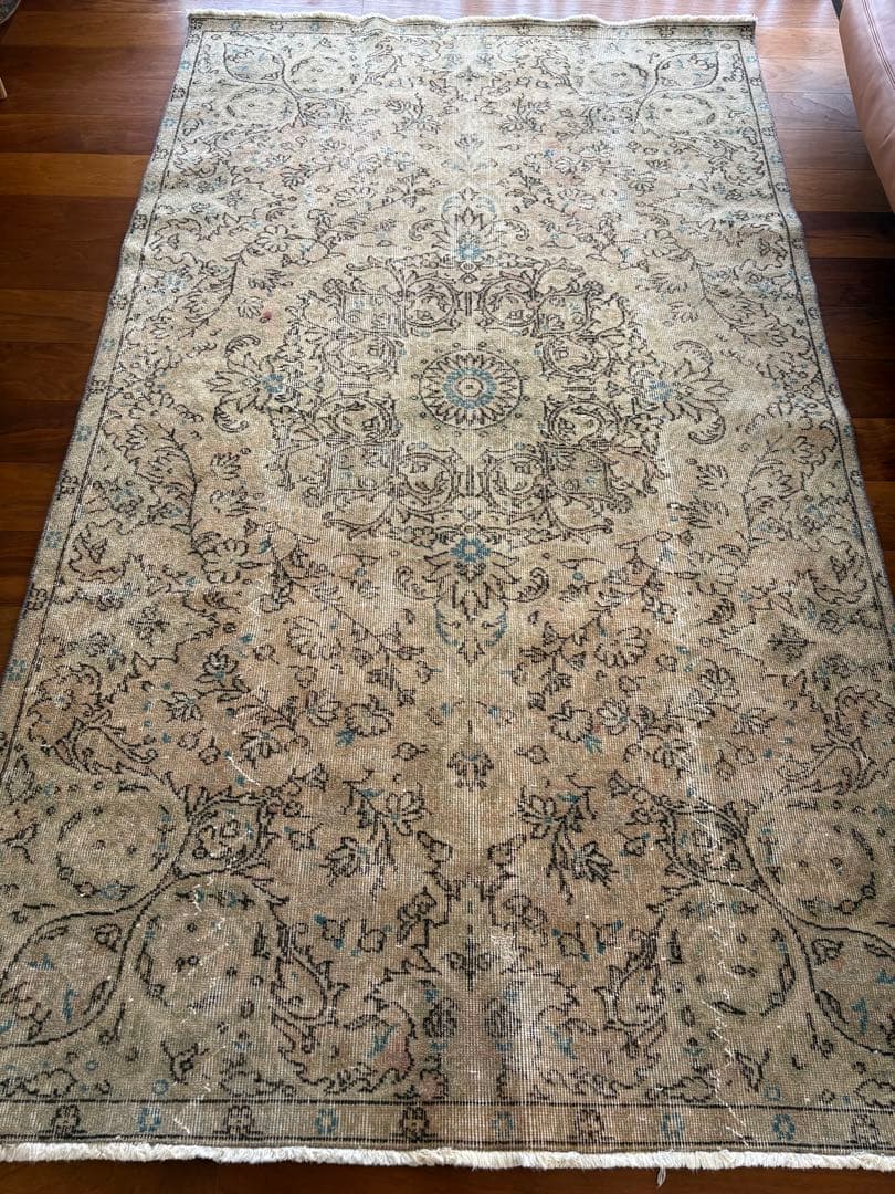 ヴィンテージラグ　トルコ　ボタニカルメダリオン　ベージュオーバーダイ　アナトリア