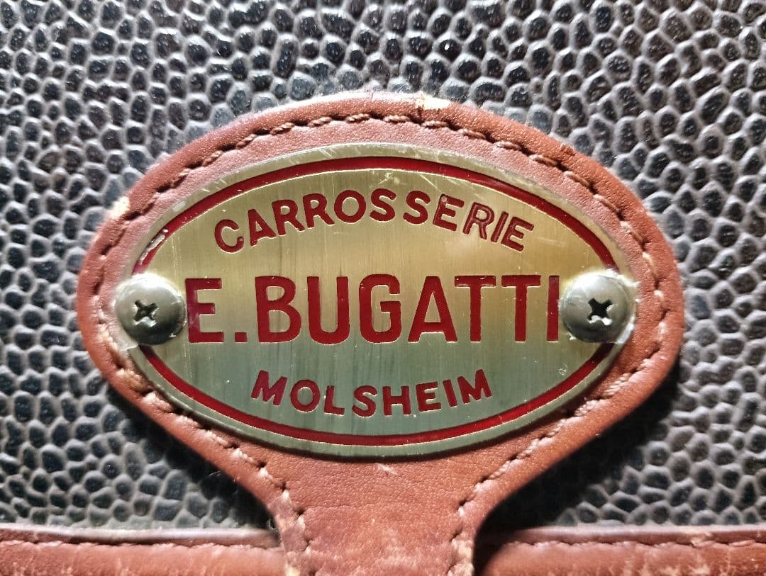 BUGATTI E. BUGATTI レザーバッグ