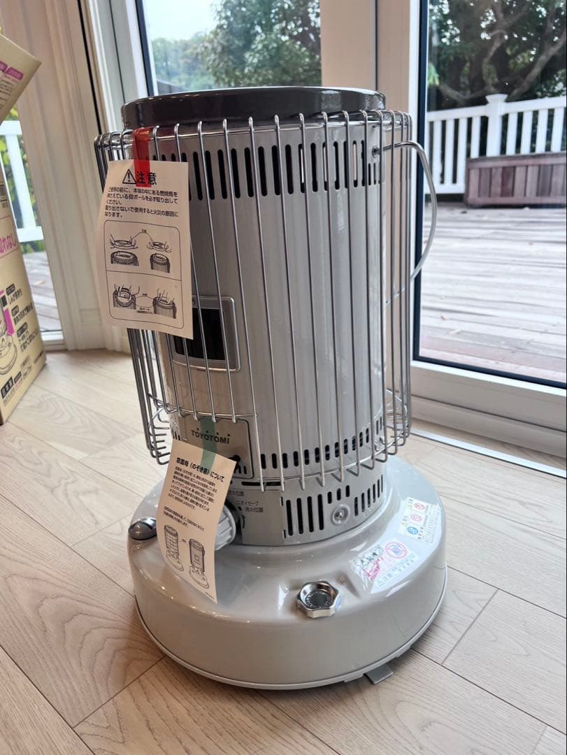 コンパクト石油ストーブ　KS-67H TOYOTOMI
