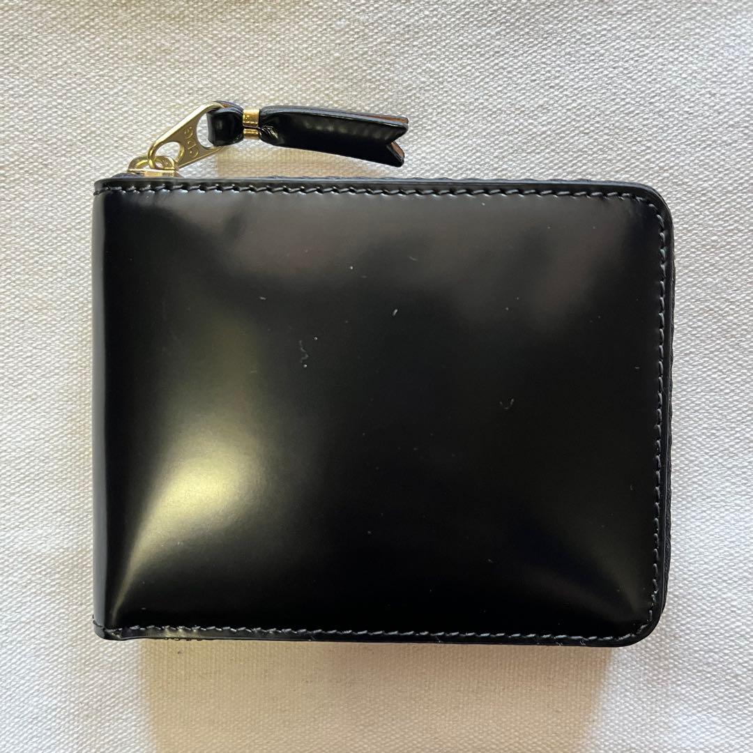 コムデギャルソン　二つ折り財布 ブラック ゴールド内装