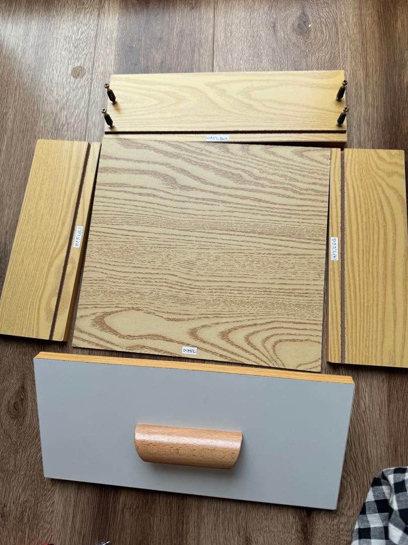 ドレッサー　化粧台 美品　組み立てしやすい　用意してます