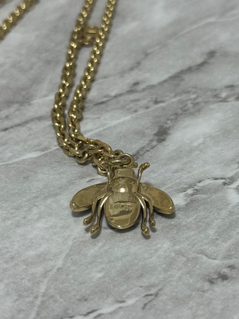 DIOR（ディオール）　蜂　ネックレス　ゴールド