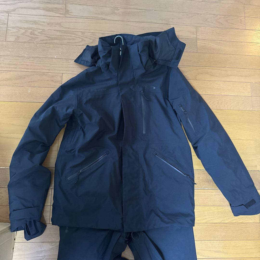 オークリーOAKLEY ゴアテックス　スノーウェア　Ｌ