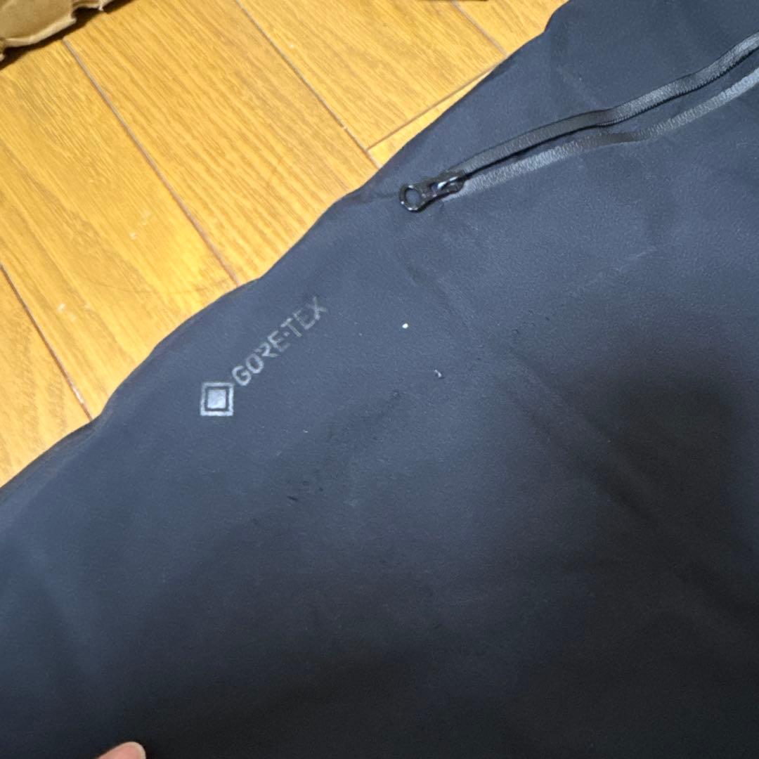 オークリーOAKLEY ゴアテックス　スノーウェア　Ｌ