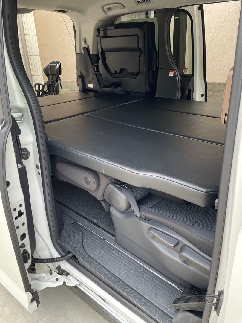 オレスカ専用　90系　ノア　ヴォクシー　株式会社トヨタテック　ベッドキット