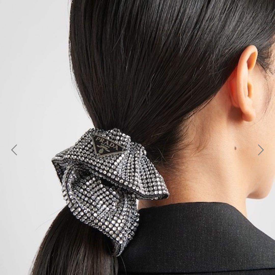 【未使用級】　PRADA　プラダ　シュシュ　ラインストーン　三角ロゴ　ヘアアクセ