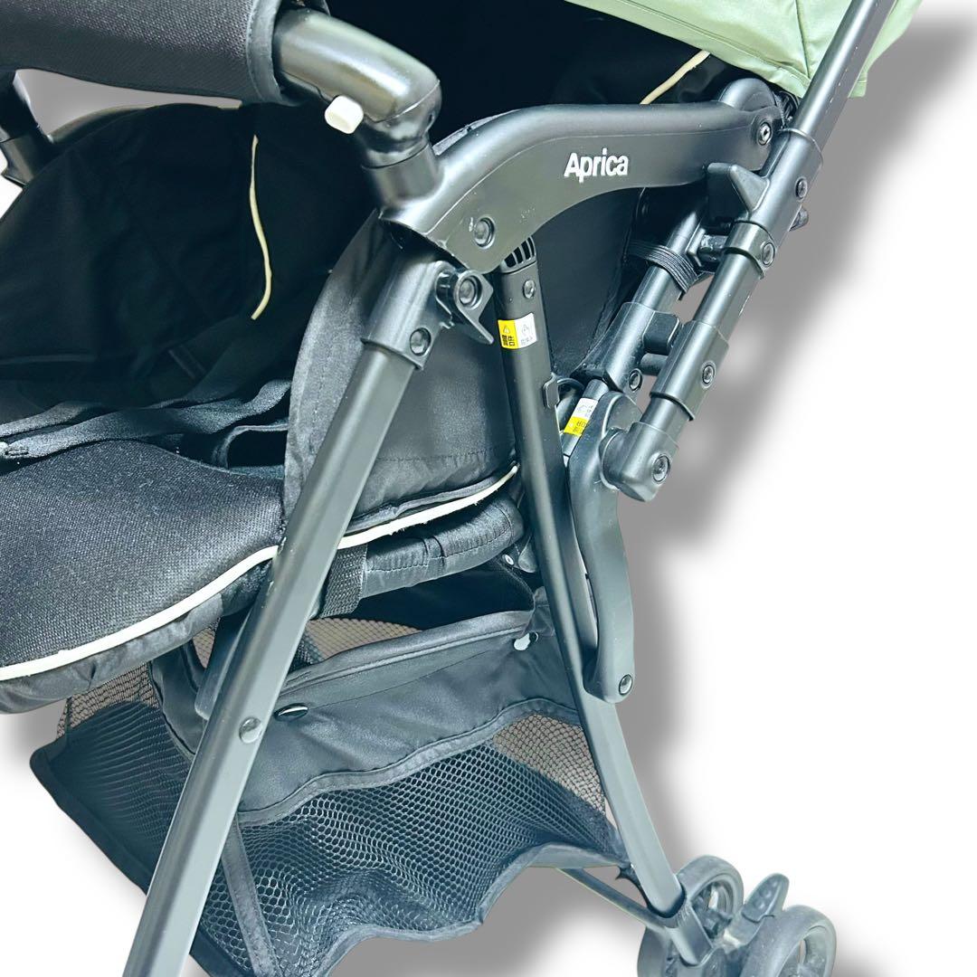 【極美品】Aprica カルーンエアーAB グリーン 軽量 両対面